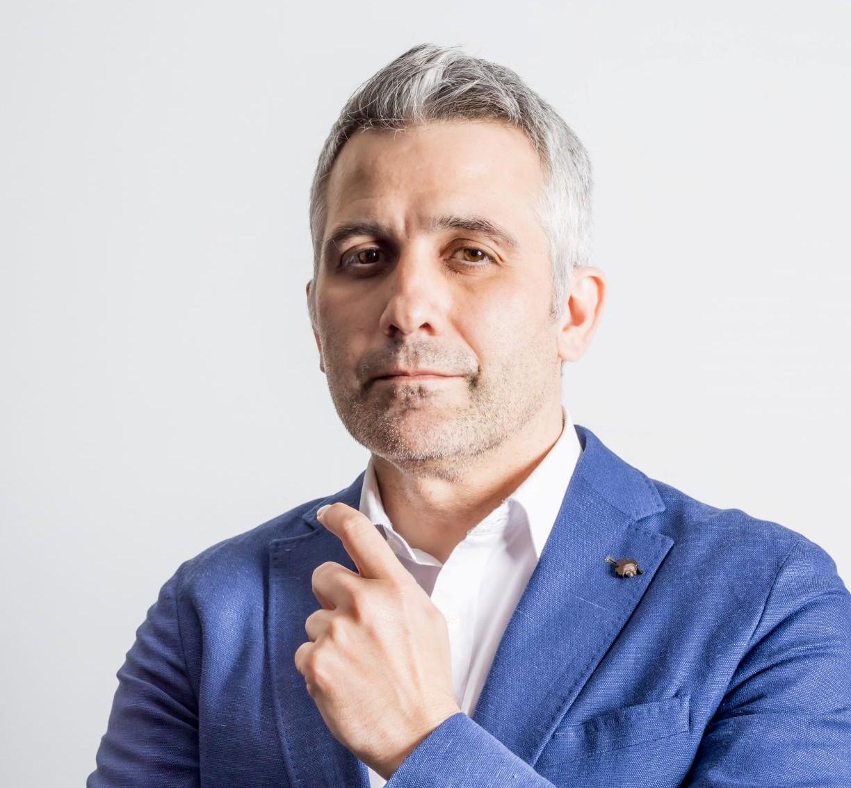 Ángel Galán